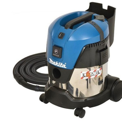 Makita VC2012L1
